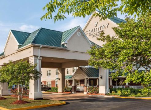 Country Inn & Suites by Radisson, Chester, VA
