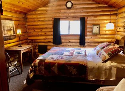 Carlo Creek Cabins