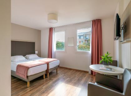 Appart Hôtel - Séjours et Affaires / Résidence étudiante - Les estudines Caen Le Clos Beaumois 22