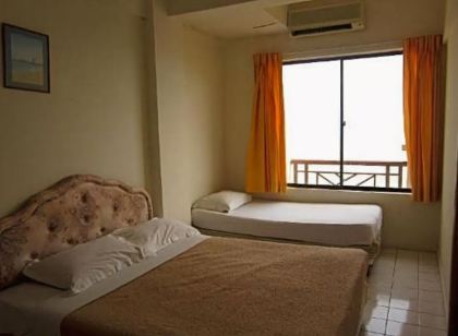 Paradise Lagoon Apartment