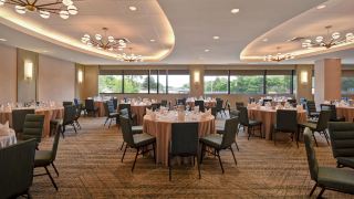 four-points-by-sheraton-boston-newton