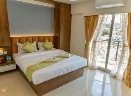 Hotel Heraa International