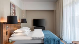 crystal-house-suite-hotel-and-spa