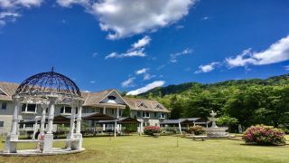 condominium-square-hills