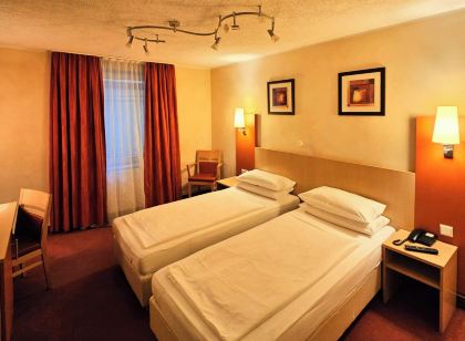 Atomis Hotel Düsseldorf City
