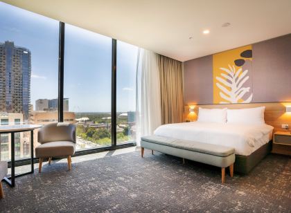 Crowne Plaza Adelaide