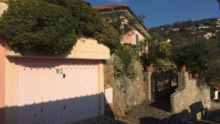 quaint-holiday-home-in-lerici-with-fenced-garden