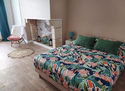 Petite Maison de Ville au Charme Authentique