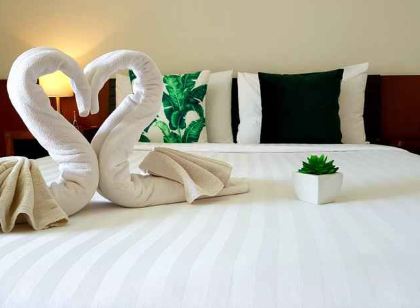 B.R.S. at Hotel Baanbumrungsuk