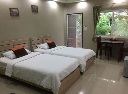 Q Zone Boutique House