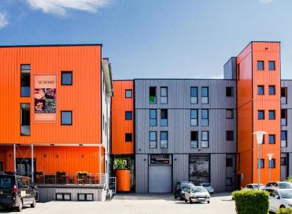 Orange Hotel und Apartments