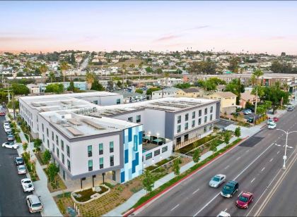 Fairfield Inn & Suites San Diego Pacific Beach