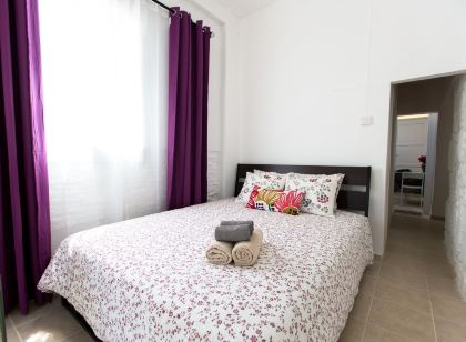 Aladdin's Hostel
