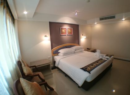 Ton Koon Hotel