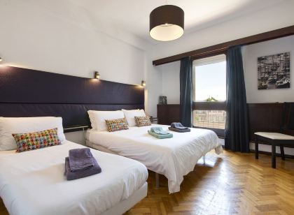 RE2 in Oporto With 5 Bedrooms and 3 Bathrooms