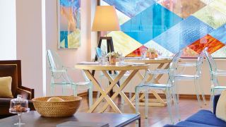 vouliagmeni-suites