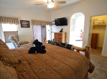 The Bear's Den B&B