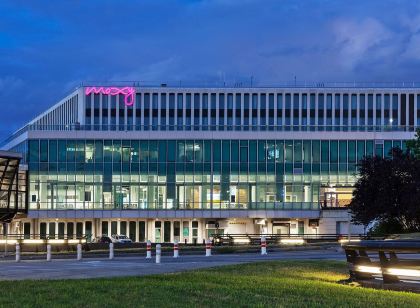 Moxy Lyon Airport