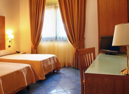 City Hotel