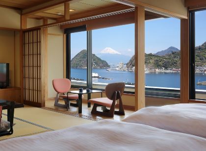 伊豆・三津浜 松濤館