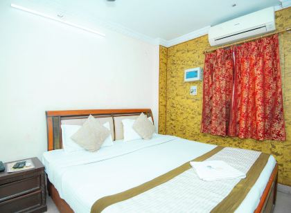 Hotel Manohar Palace