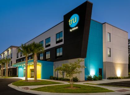 Tru by Hilton Brunswick