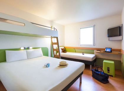 橘郡中央宜必思快捷飯店