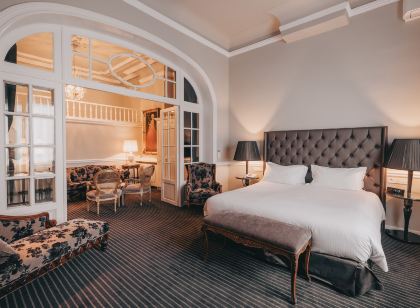 Hotel Manos Premier