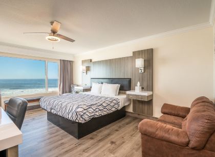 Sailor Jack Oceanfront Motel