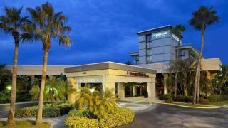 doubletree-by-hilton-palm-beach-gardens