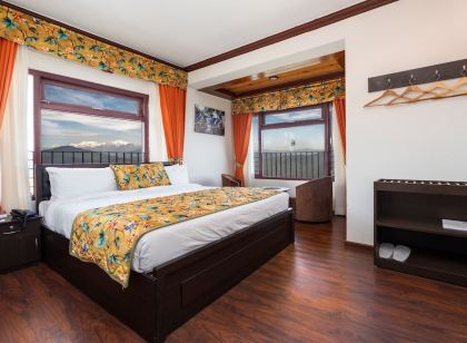 Summit Sherpa Mountain Hotel & Spa