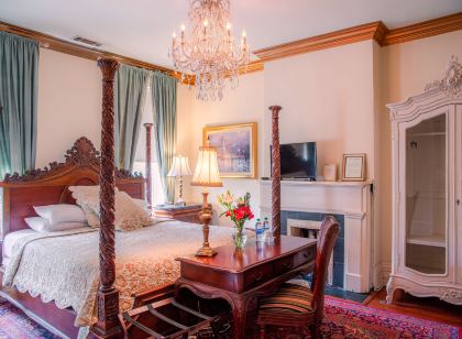 Justine Inn Savannah