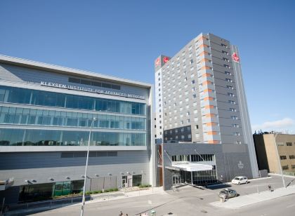 加拿德健康科學中心飯店