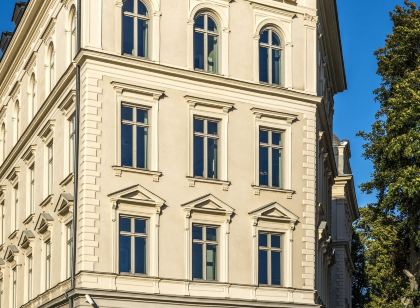 Lydmar Hotel