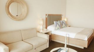 hotel-slipway