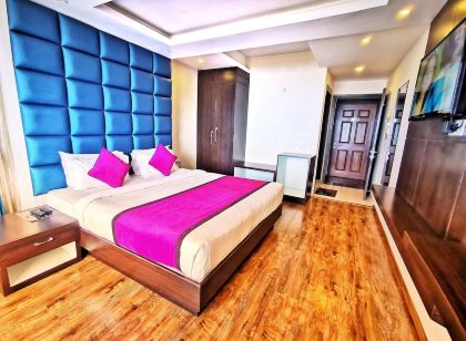 Hotel Pink Mountain