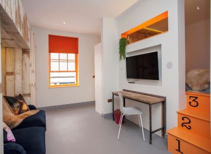 Higgihaus 26 Clare Street Aparthotel