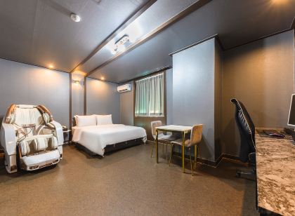 군산 THE BRIDGE HOTEL