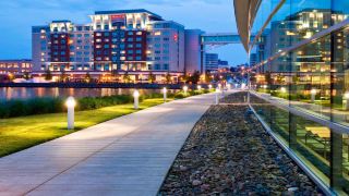 sheraton-erie-bayfront-hotel