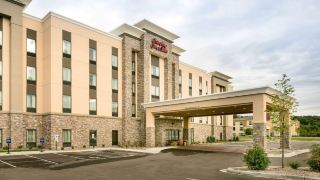 hampton-inn-and-suites-hudson