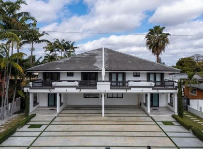 July Special! Modern 4Br - Private Pool & Grill, Near Coral Gables & Mia Airport