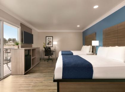 Torch Lite Inn at the Beach Boardwalk