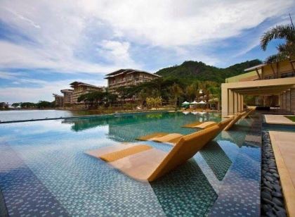 Pico de Loro Hamilo Coast Guest House