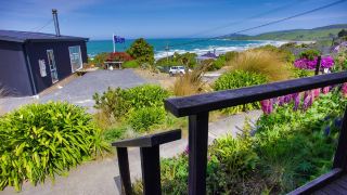 nugget-view-kaka-point-motels