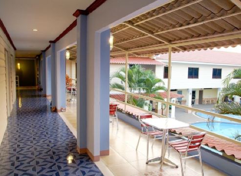 โฮมแลนด์ รีสอร์ท