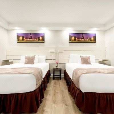 Deluxe Room Deluxe Room The Palms Promo Code