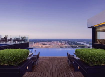 Renaissance Lucknow Hotel