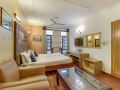 golden-leaf-hotel