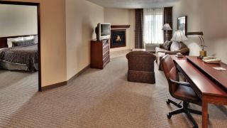 staybridge-suites-west-des-moines