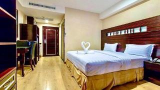land-royal-residence
